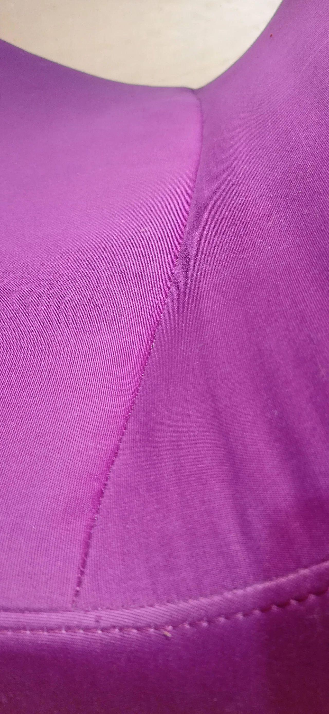 Poltrona Pop in tessuto viola di Christian Werner per Ligne Roset 123