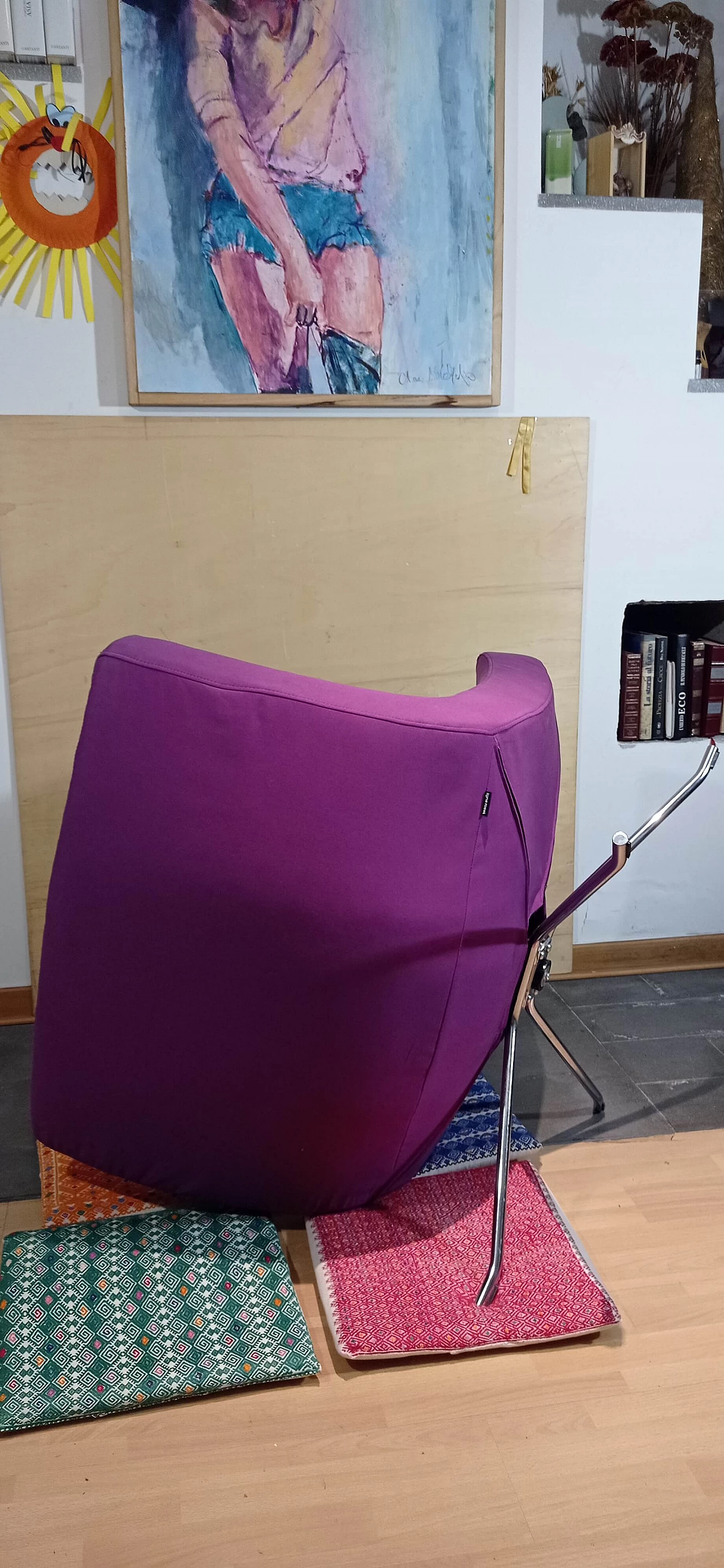 Poltrona Pop in tessuto viola di Christian Werner per Ligne Roset 186