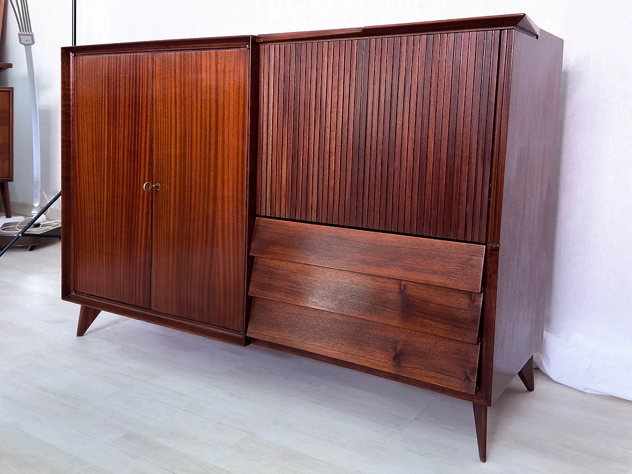 Credenza in teak con vano bar di Vittorio Dassi, anni '50 7