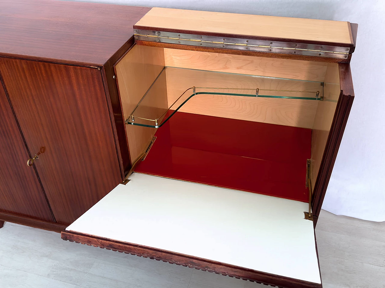 Credenza in teak con vano bar di Vittorio Dassi, anni '50 17