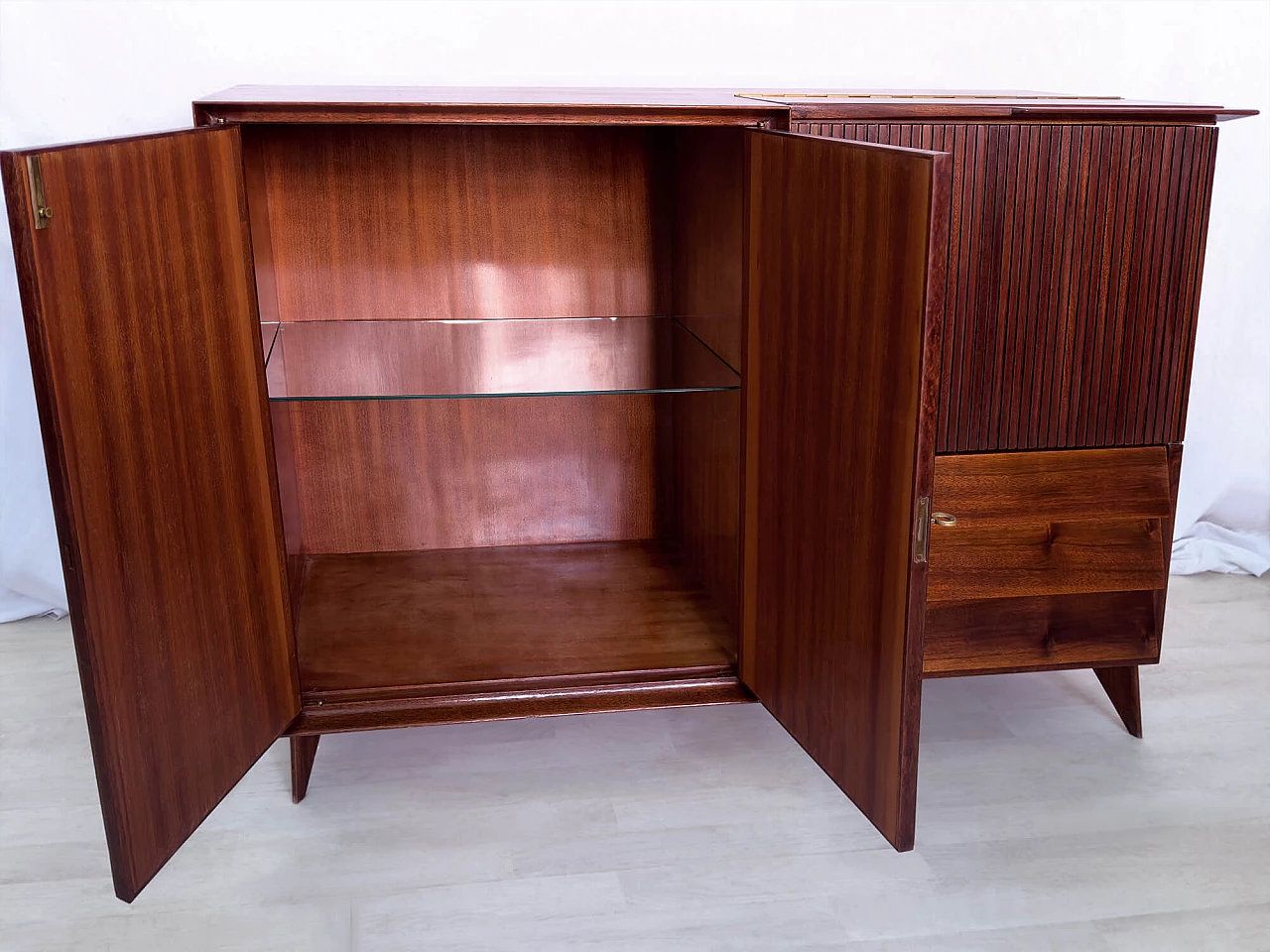 Credenza in teak con vano bar di Vittorio Dassi, anni '50 21