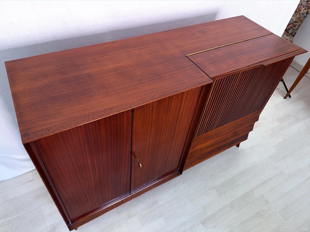 Teak sideboard with bar compartment by Vittorio Dassi, 1950s 22