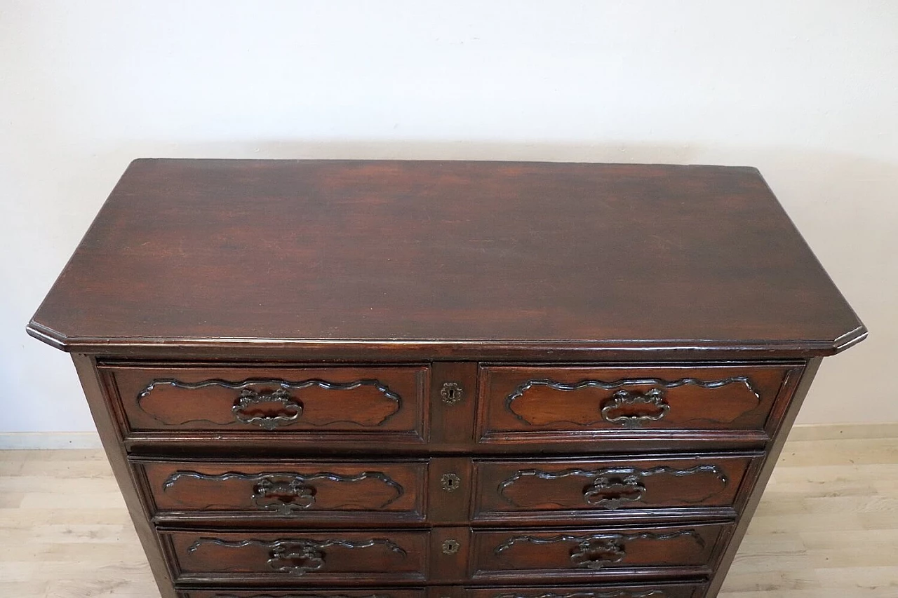 Lombard Louis XIV solid walnut dresser, second half of the 17th century 3
