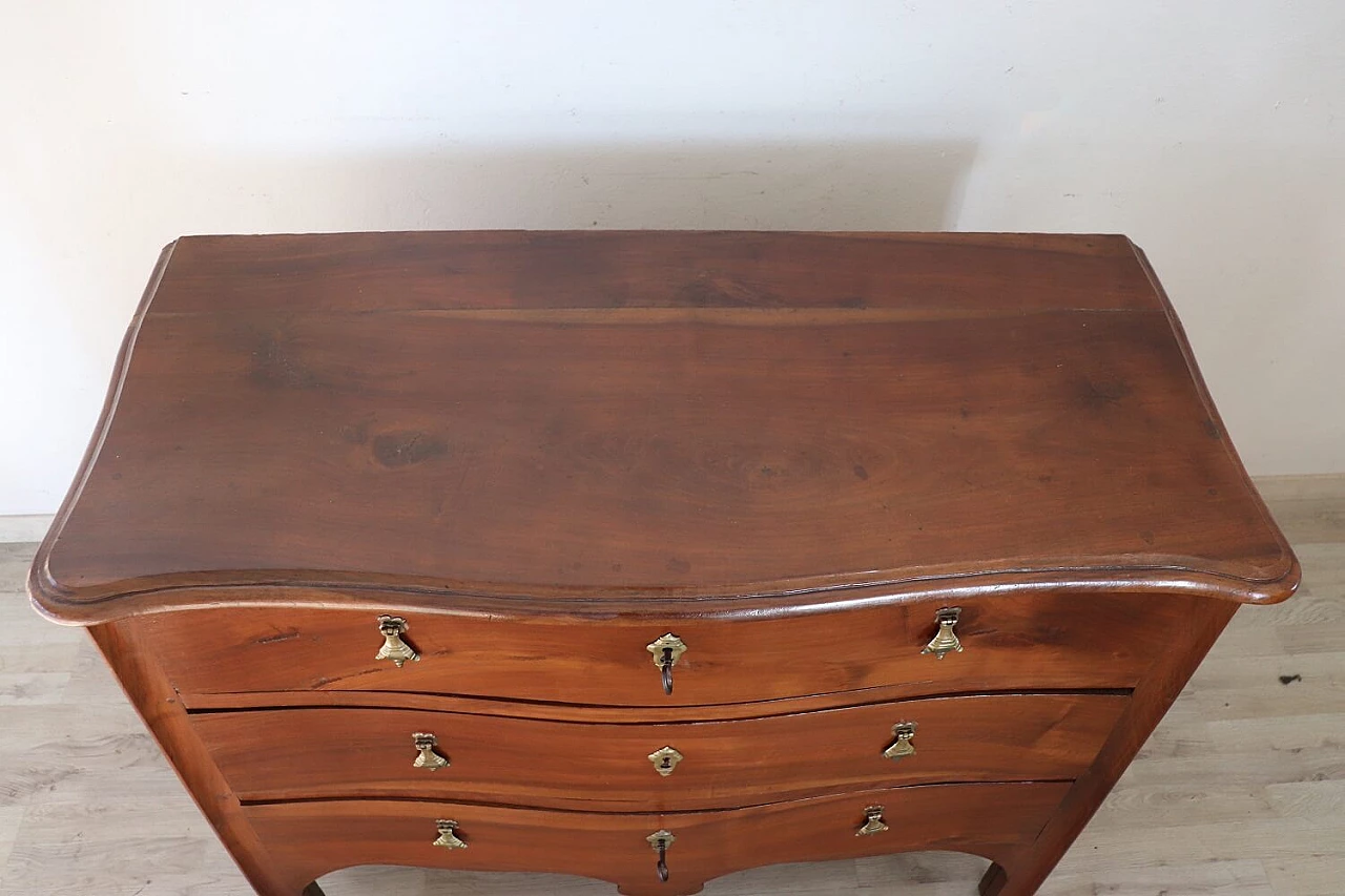 Louis XV Ligurian solid walnut dresser, mid-18th century 2