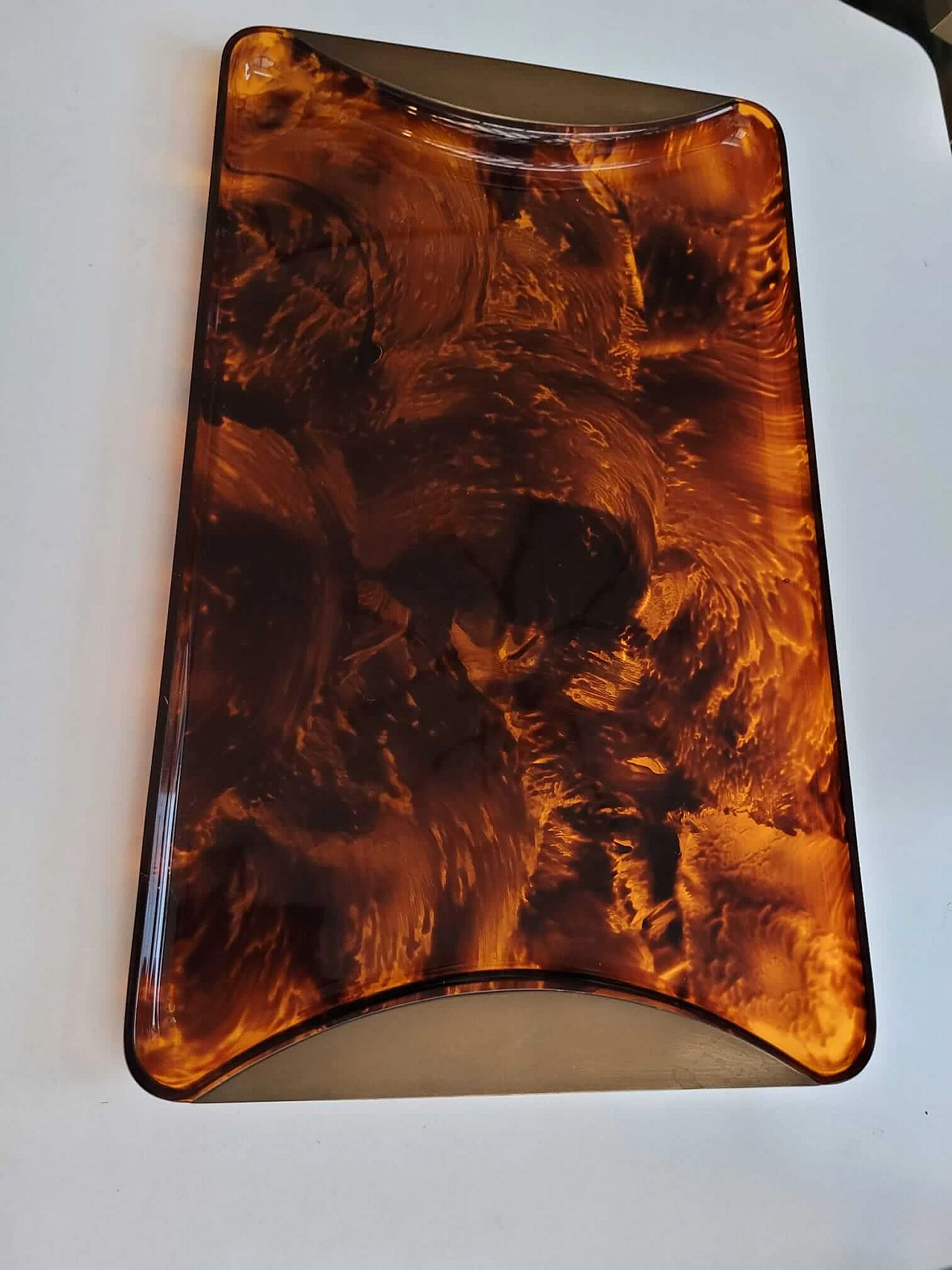 Tortoiseshell lucite and brass tray by Guzzini, 1960s 4