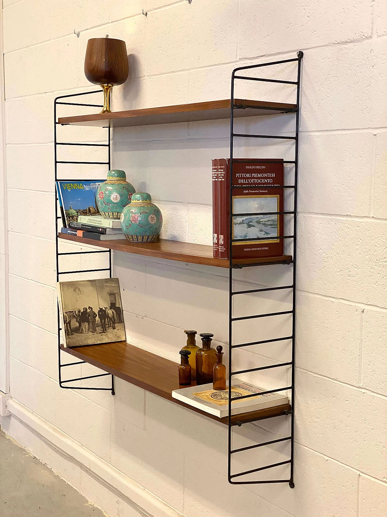 String wall-mounted bookcase by Nils Strinning for String Design AB, 1960s 3