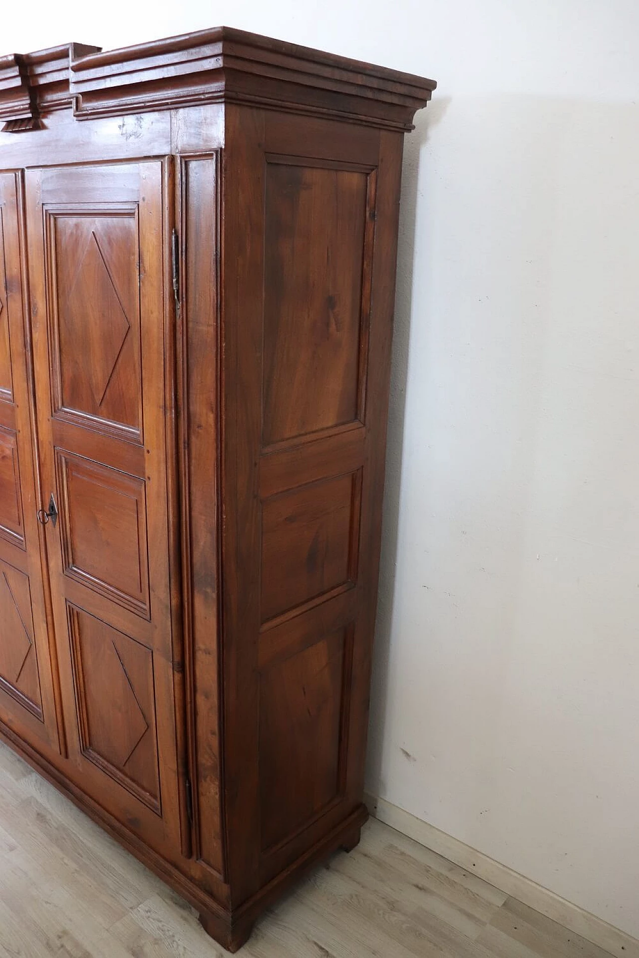 Solid walnut wardrobe with two doors, mid-18th century 6
