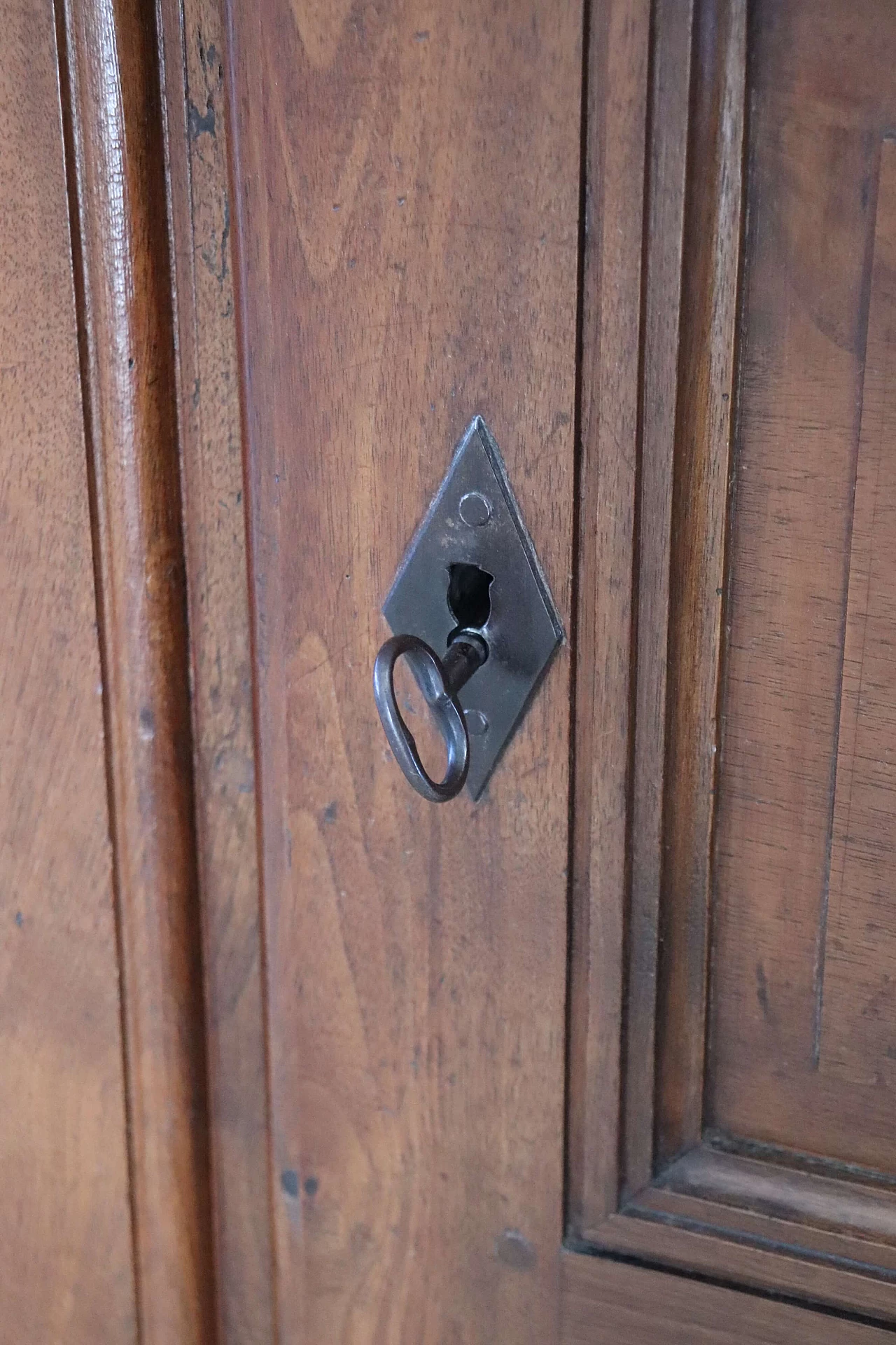 Solid walnut wardrobe with two doors, mid-18th century 9