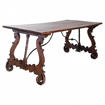 Fratino cherry table with lyre-shaped legs, early 17th century