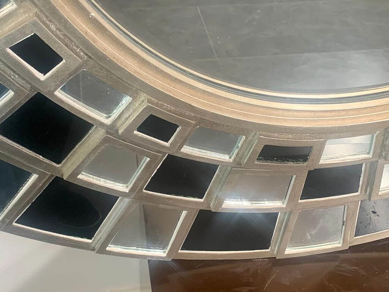 Specchio da parete in vetro e legno argentato di Lam Lee Group, anni '90 6