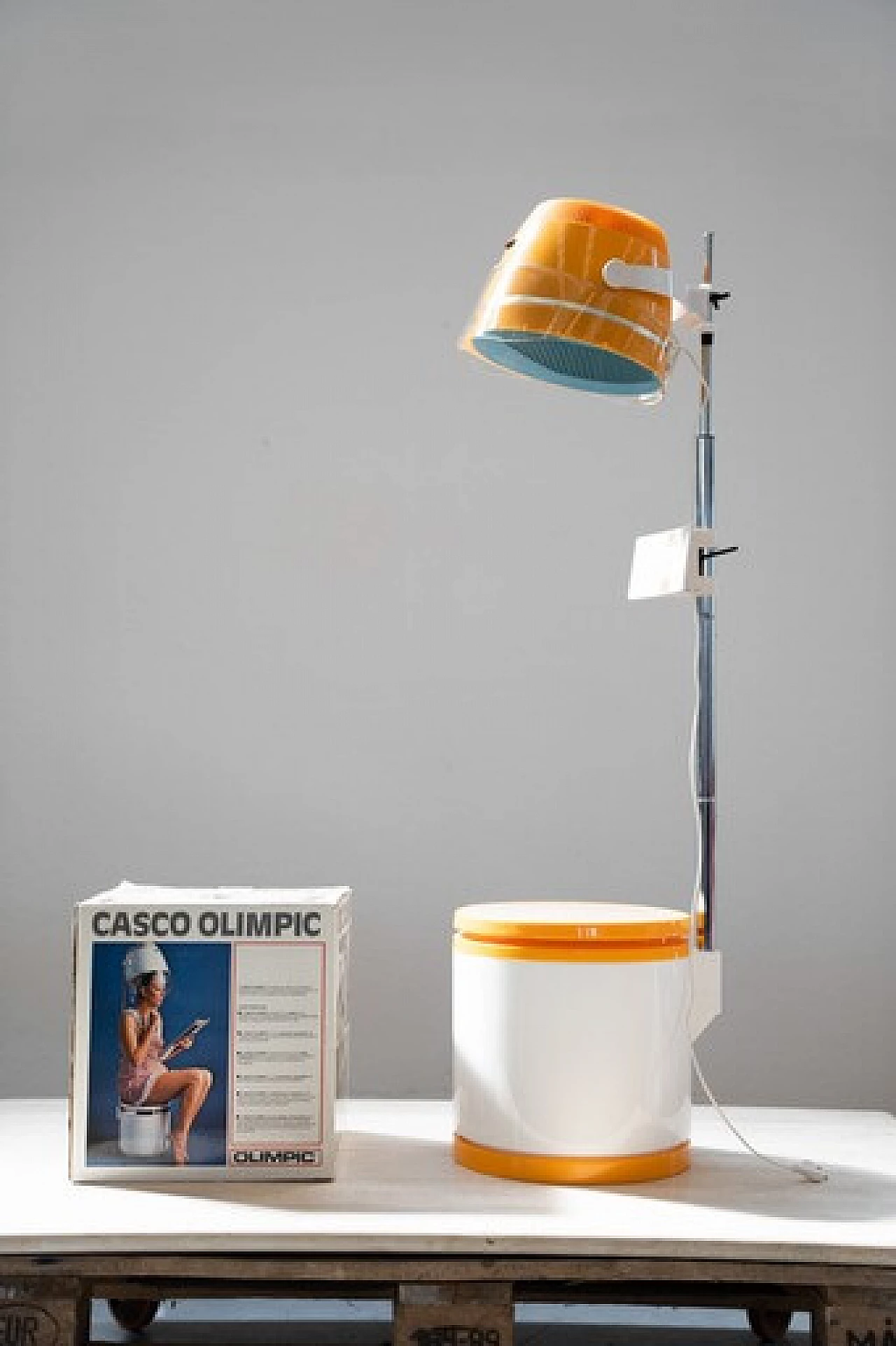 Casco asciugacapelli con seduta Olimpic Milano, anni '60 11