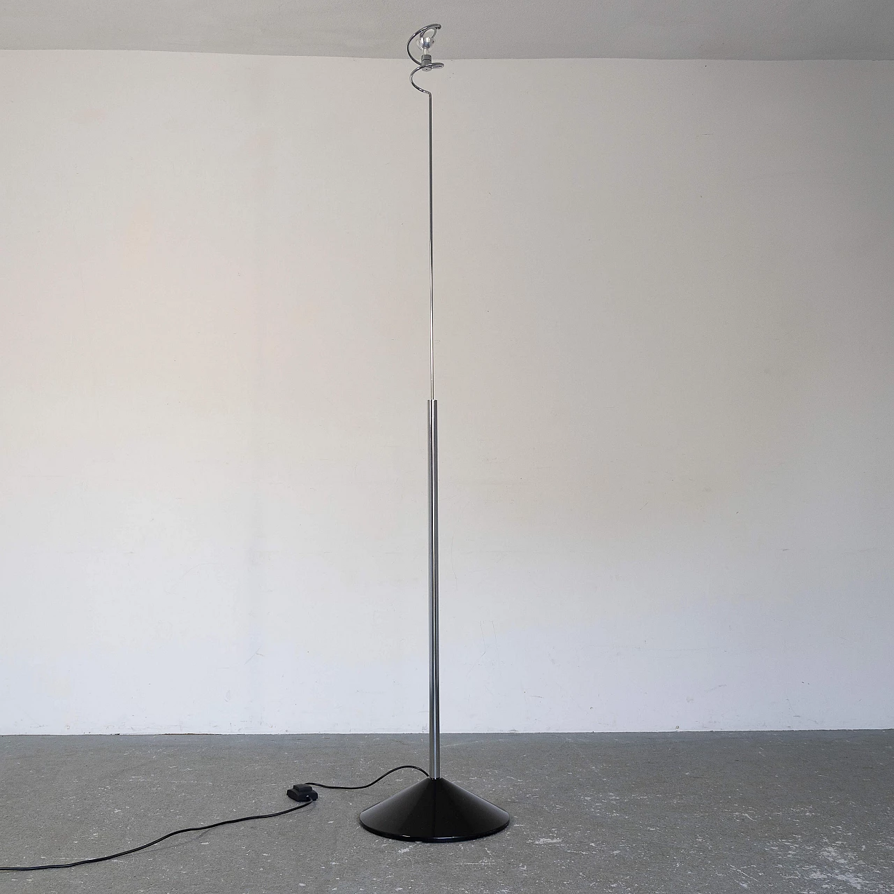 Sistina floor lamp in chrome metal by Skipper 1