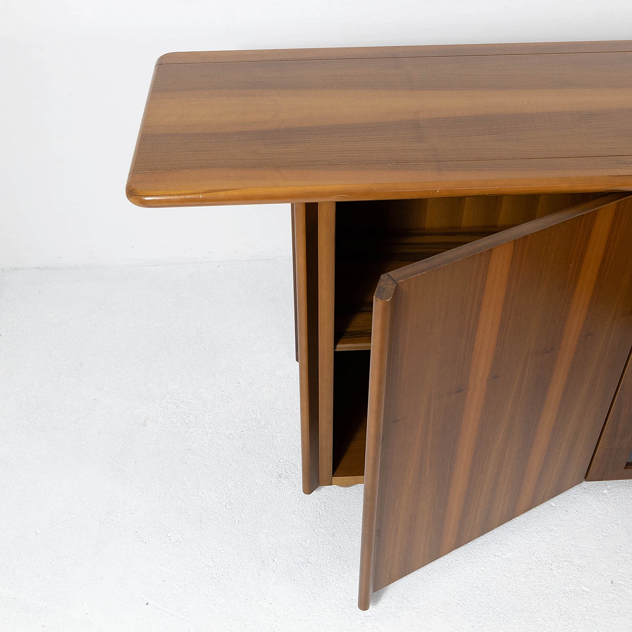 Low walnut sideboard with glass doors, 1970s 5