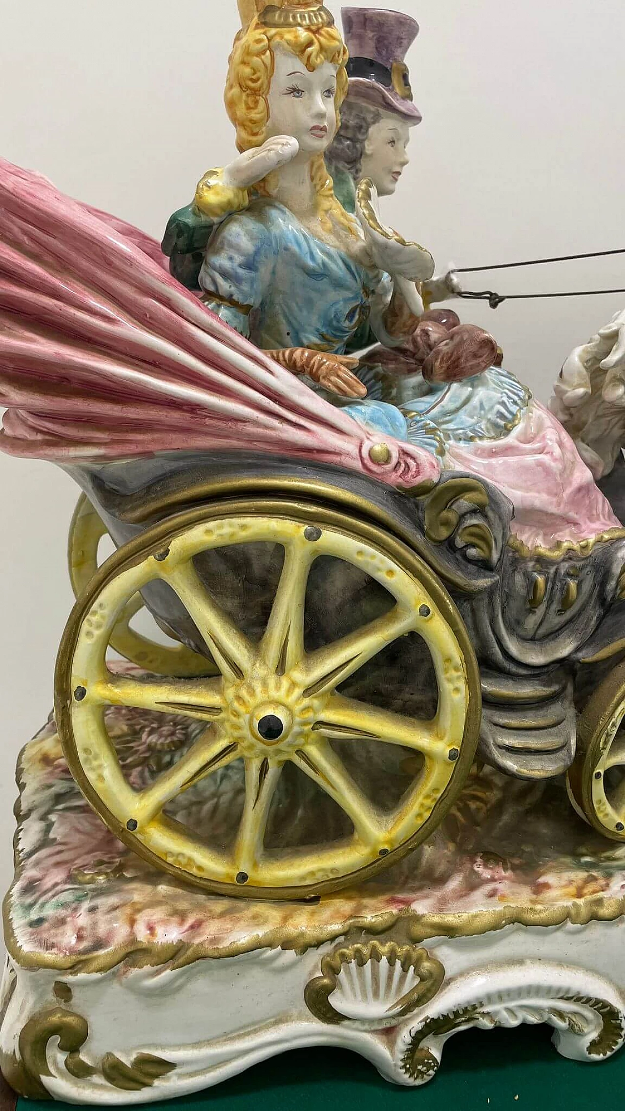 Capodimonte ceramic sculpture of couple in carriage, early 20th century 8