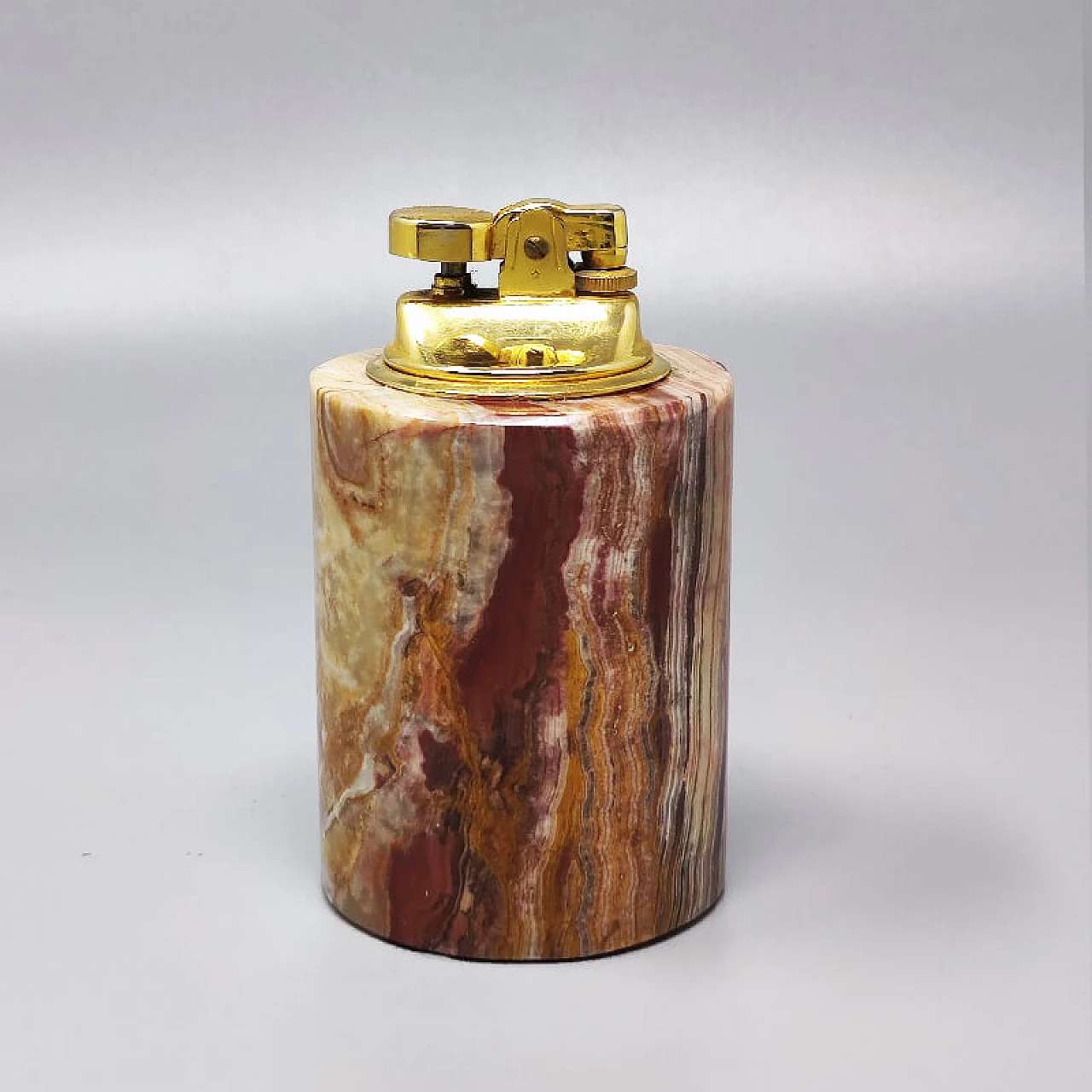 Onyx and gilded metal ashtray and table lighter, 1960s 3