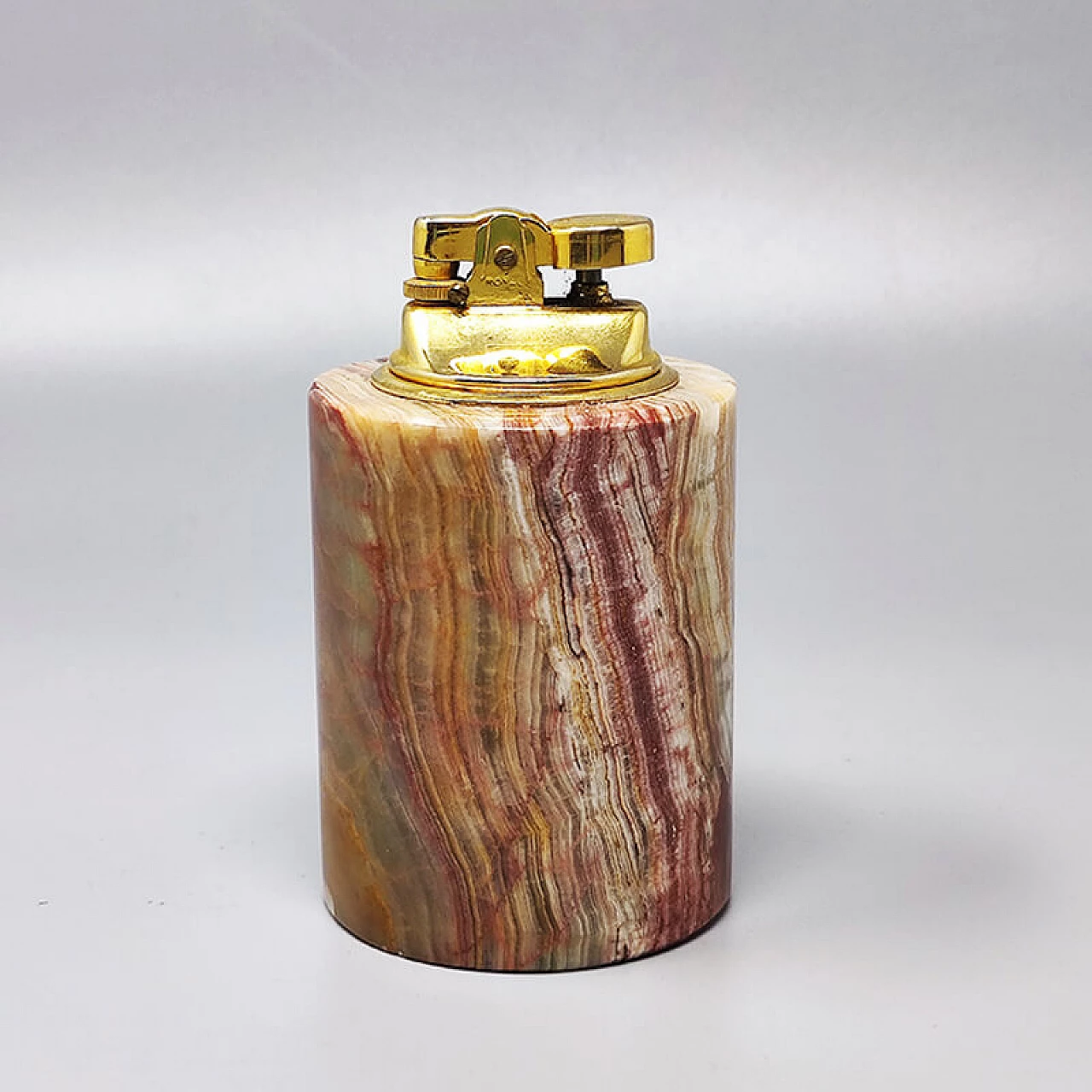 Onyx and gilded metal ashtray and table lighter, 1960s 4