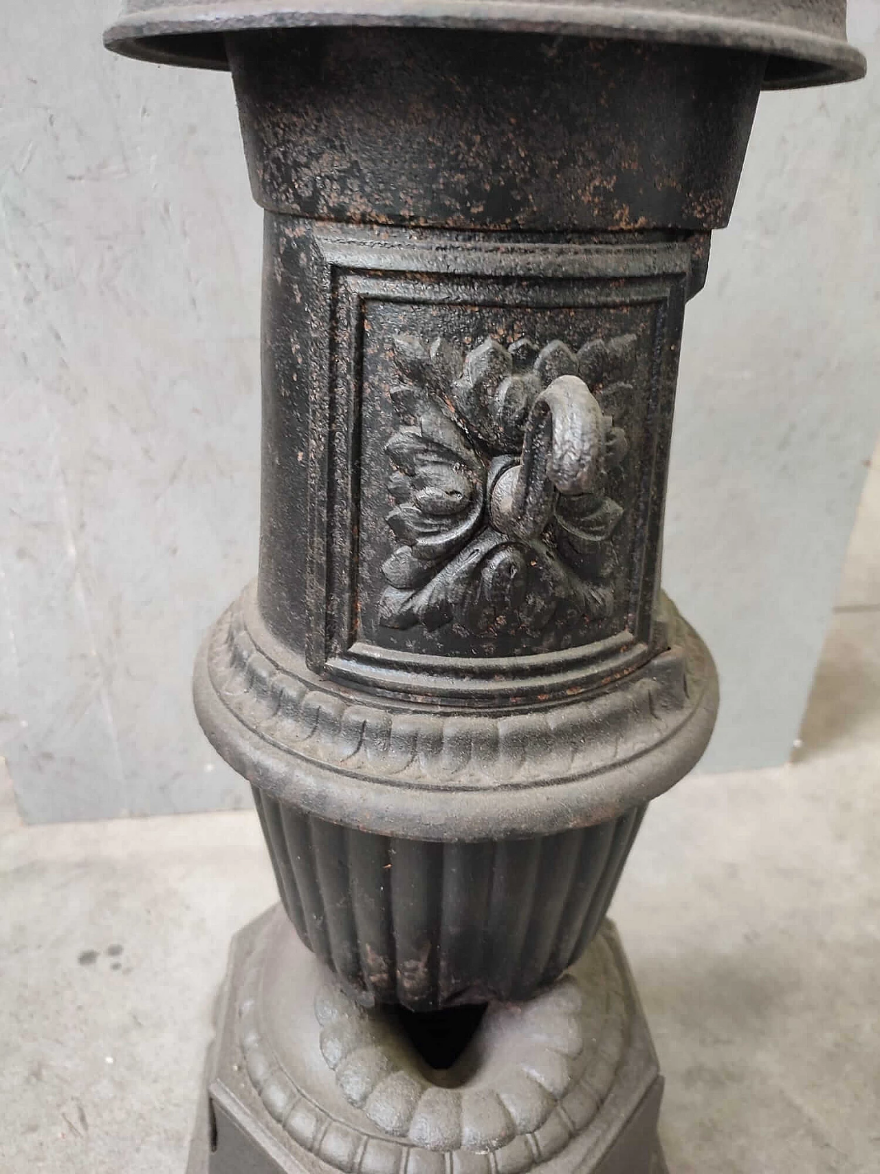 French cast iron stove, 19th century 5