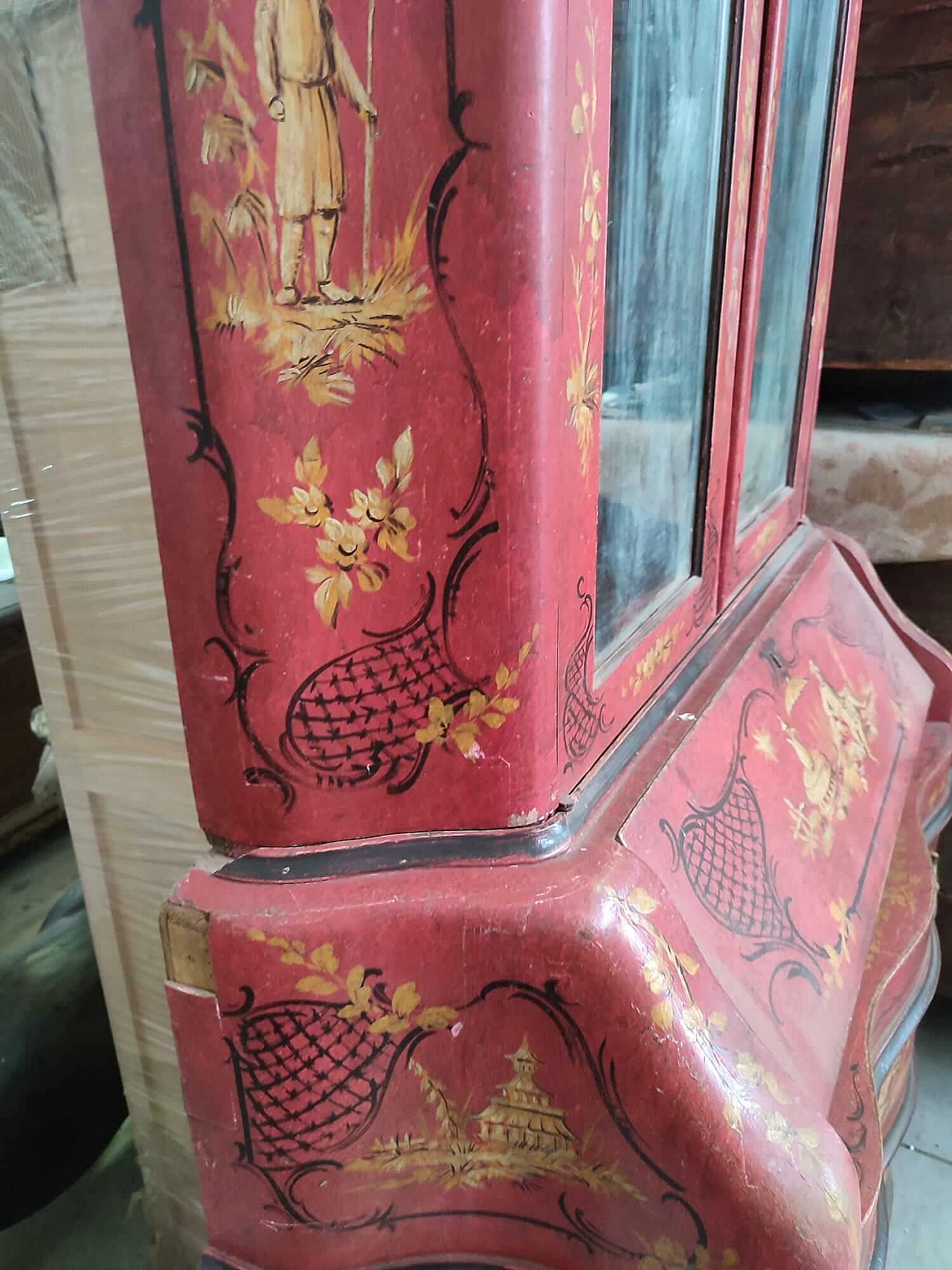 Red lacquered wood trumeau with chinoiserie, early 20th century 3