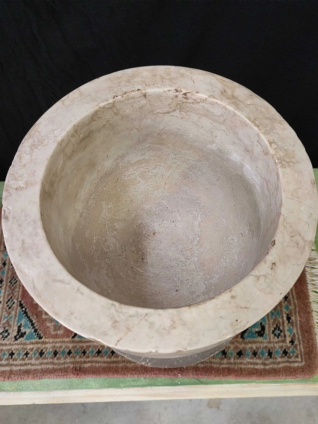 Mortaio in marmo botticino, anni '30 4