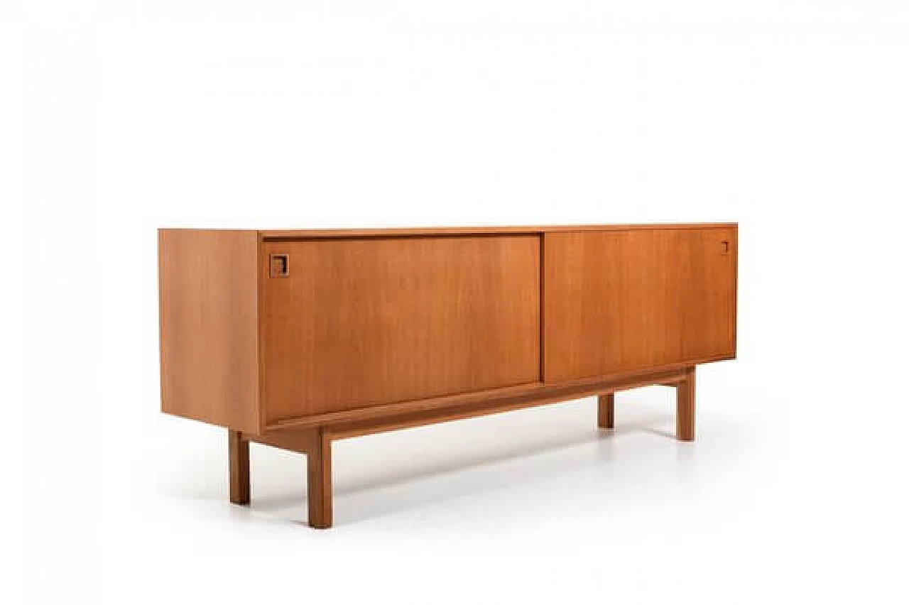 Credenza modello nr. 21 in quercia di Omann Jun, anni '60 2