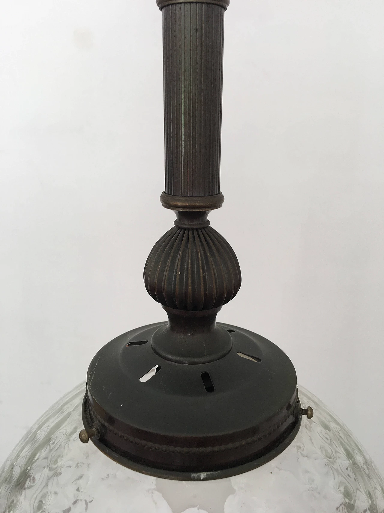 Bronze and glass chandelier in the style of Luigi Caccia Dominioni for Azucena, 1960s 3