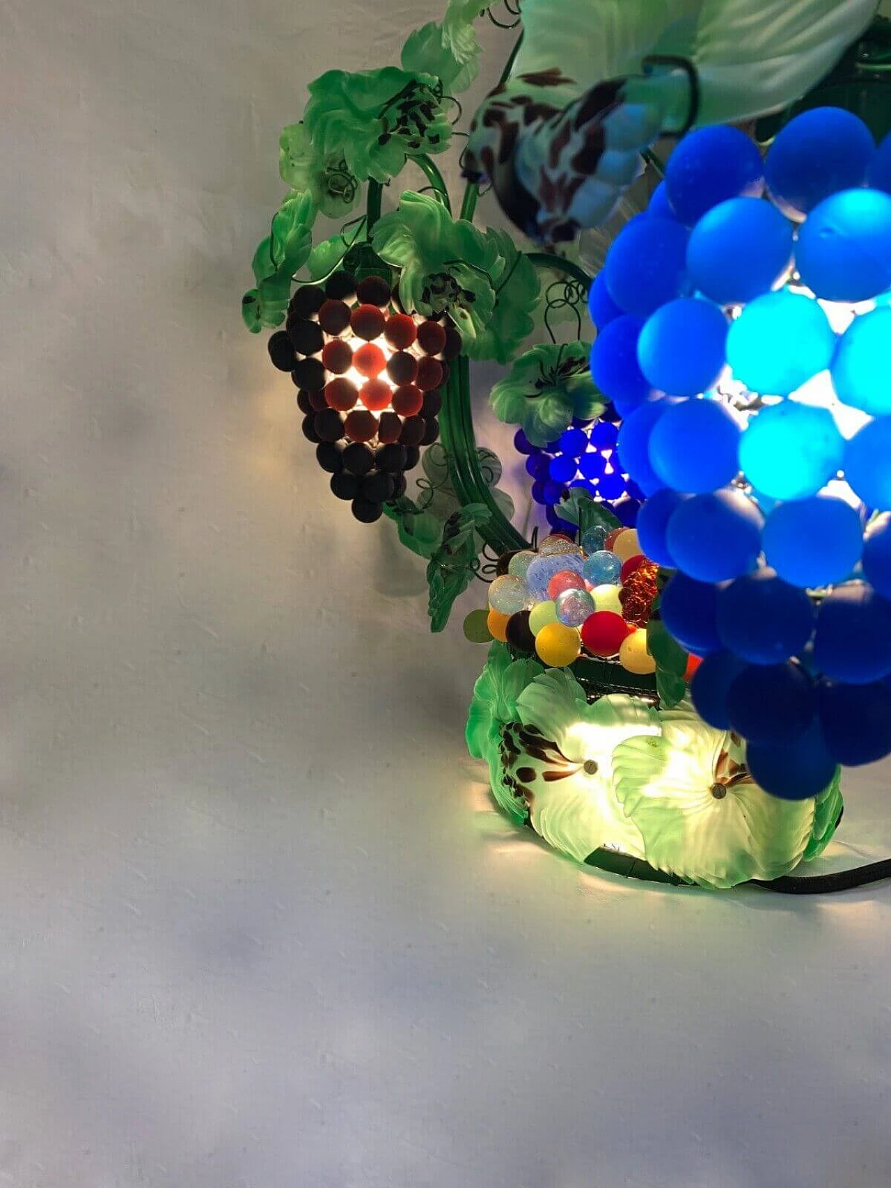 Glass table lamp with grapes by Cesare Toso, 1970s 8