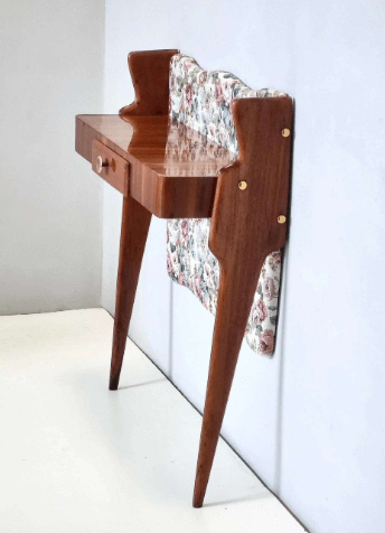 Consolle in faggio ebanizzato e tessuto floreale, anni '50 6