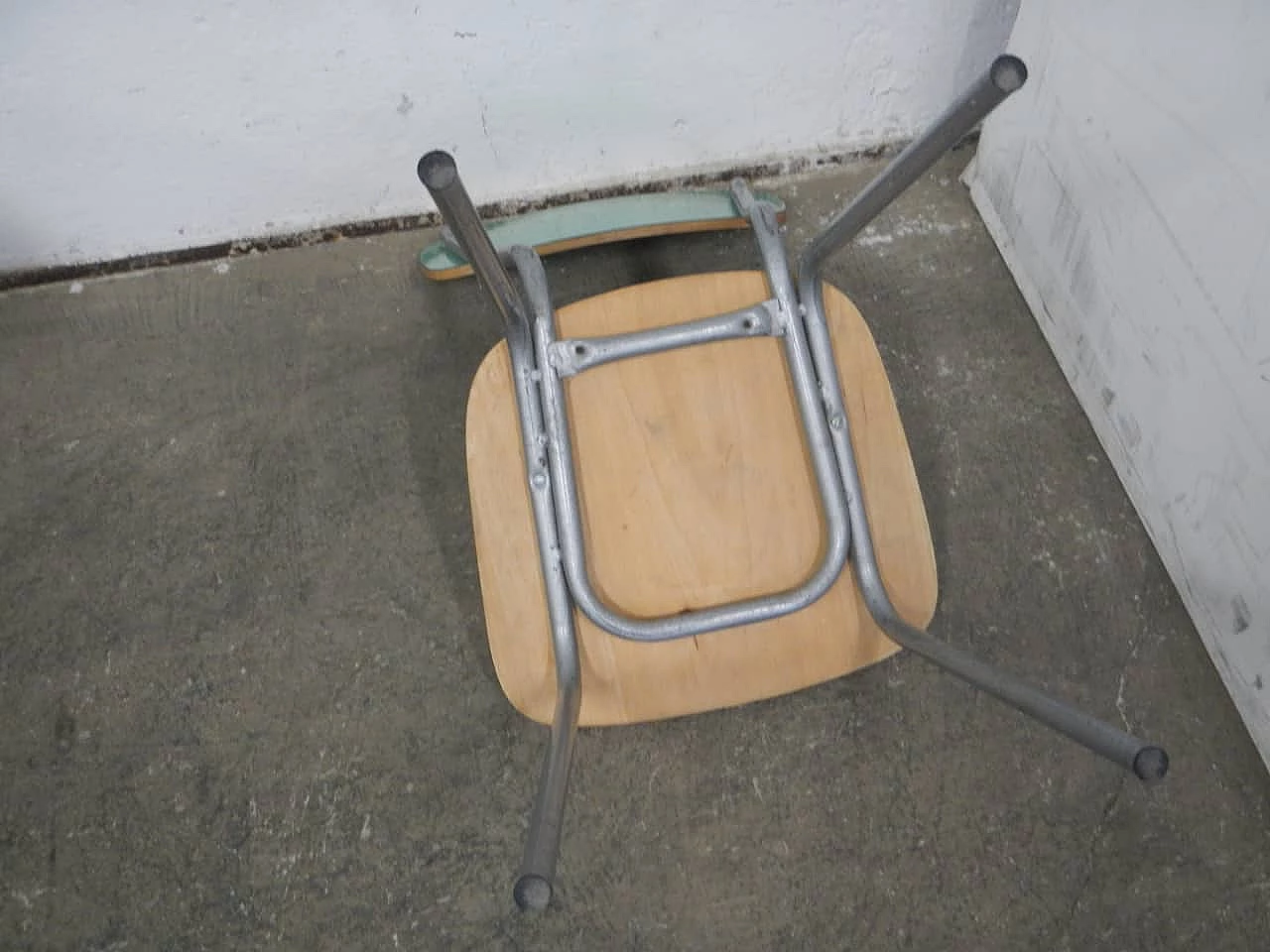 6 Green formica chairs with metal frame, 1960s 10