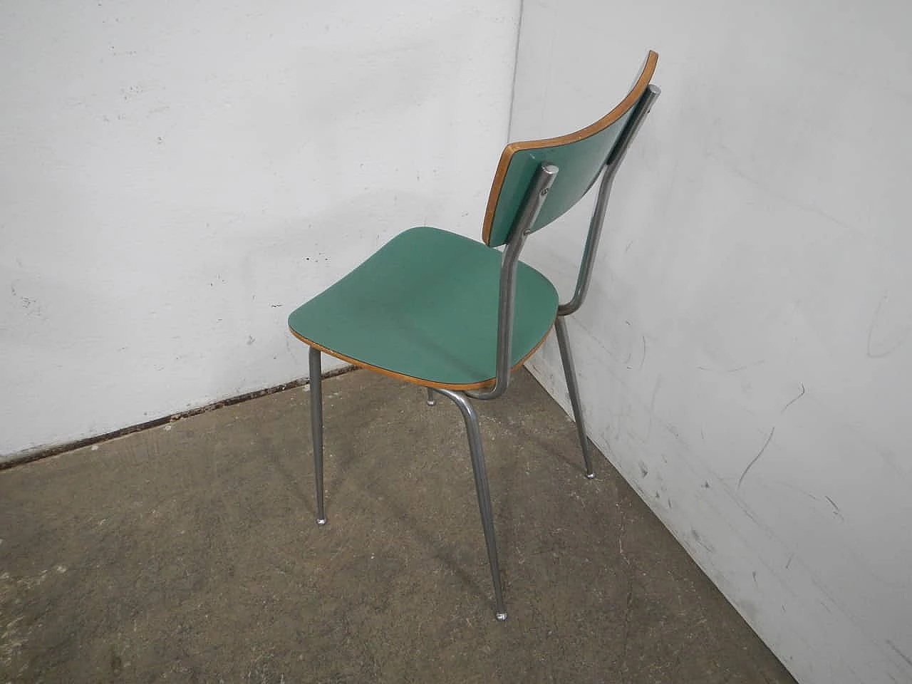 6 Chairs in green formica and metal, 1950s 9