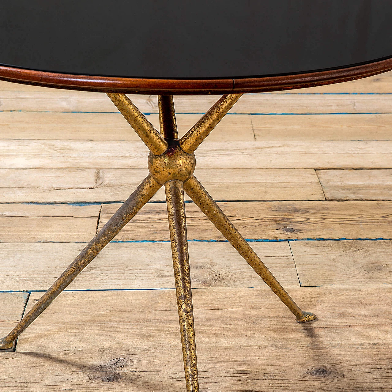 Tavolo tripode in ottone, legno e vetro di Osvaldo Borsani per ABV, anni '50 4