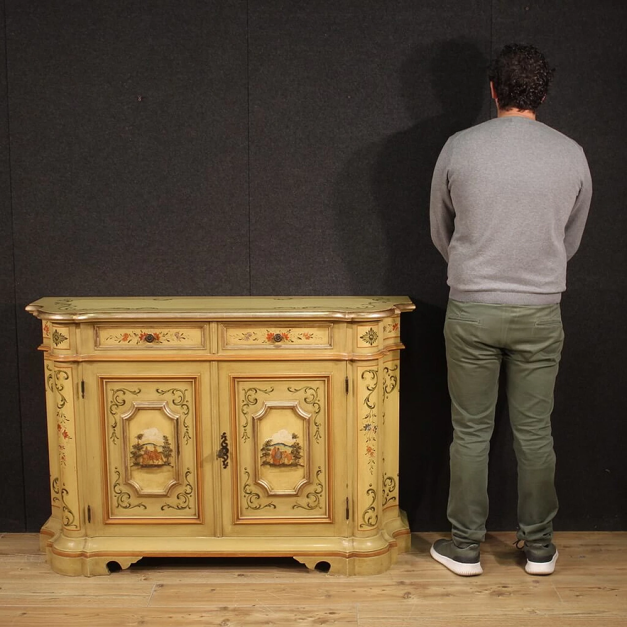 Carved, lacquered, silver-plated and hand-painted sideboard, 1960s 2