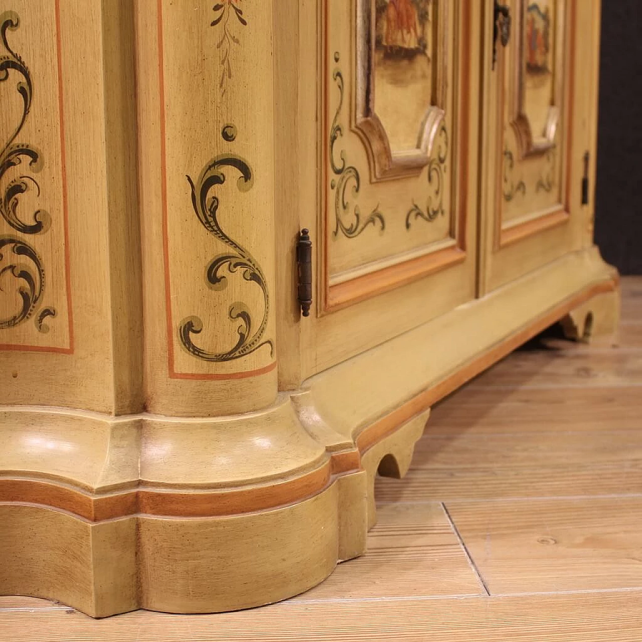 Carved, lacquered, silver-plated and hand-painted sideboard, 1960s 4