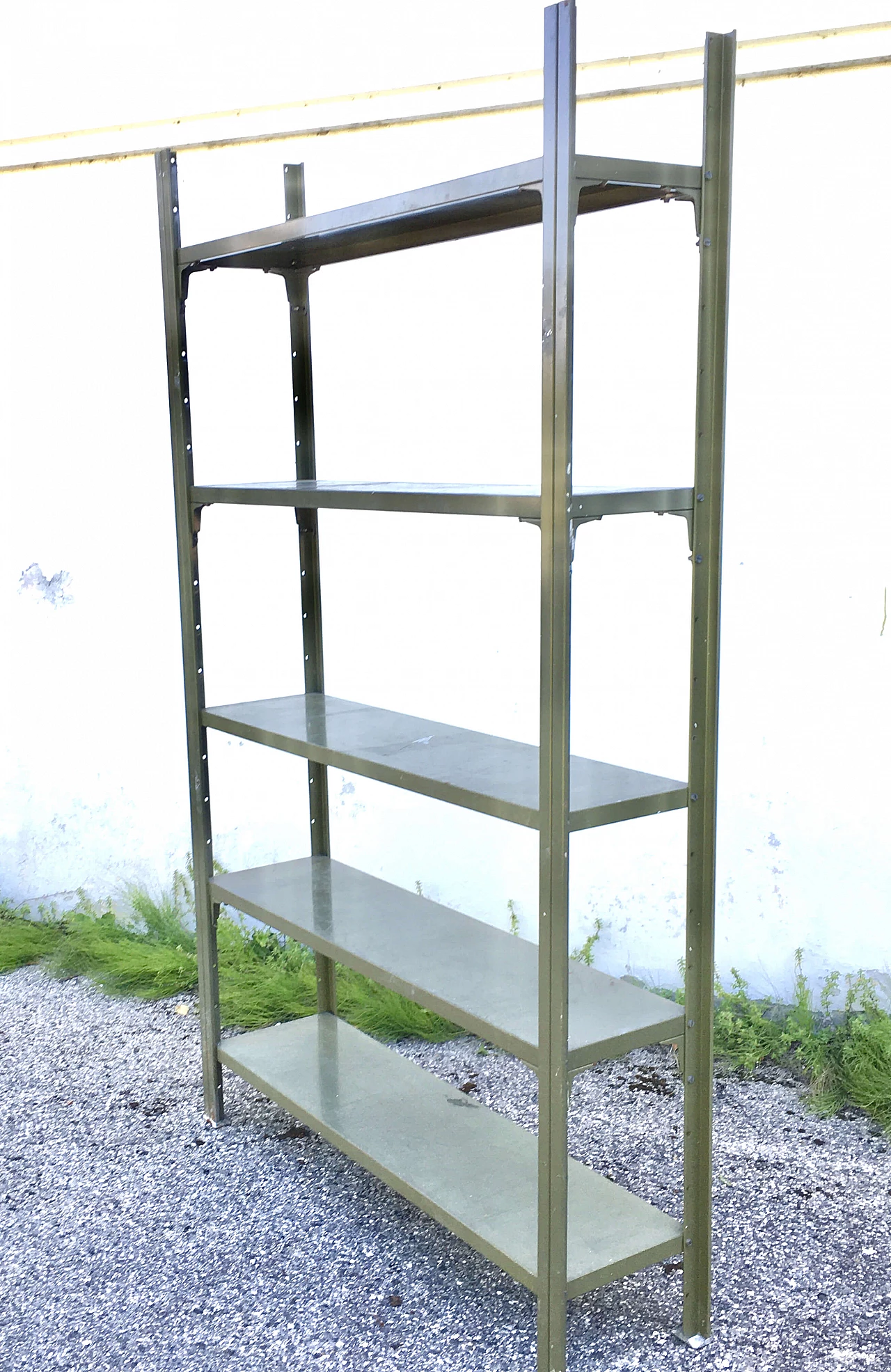 Libreria in stile industriale in acciaio verde di Secco Treviso, anni '70 6