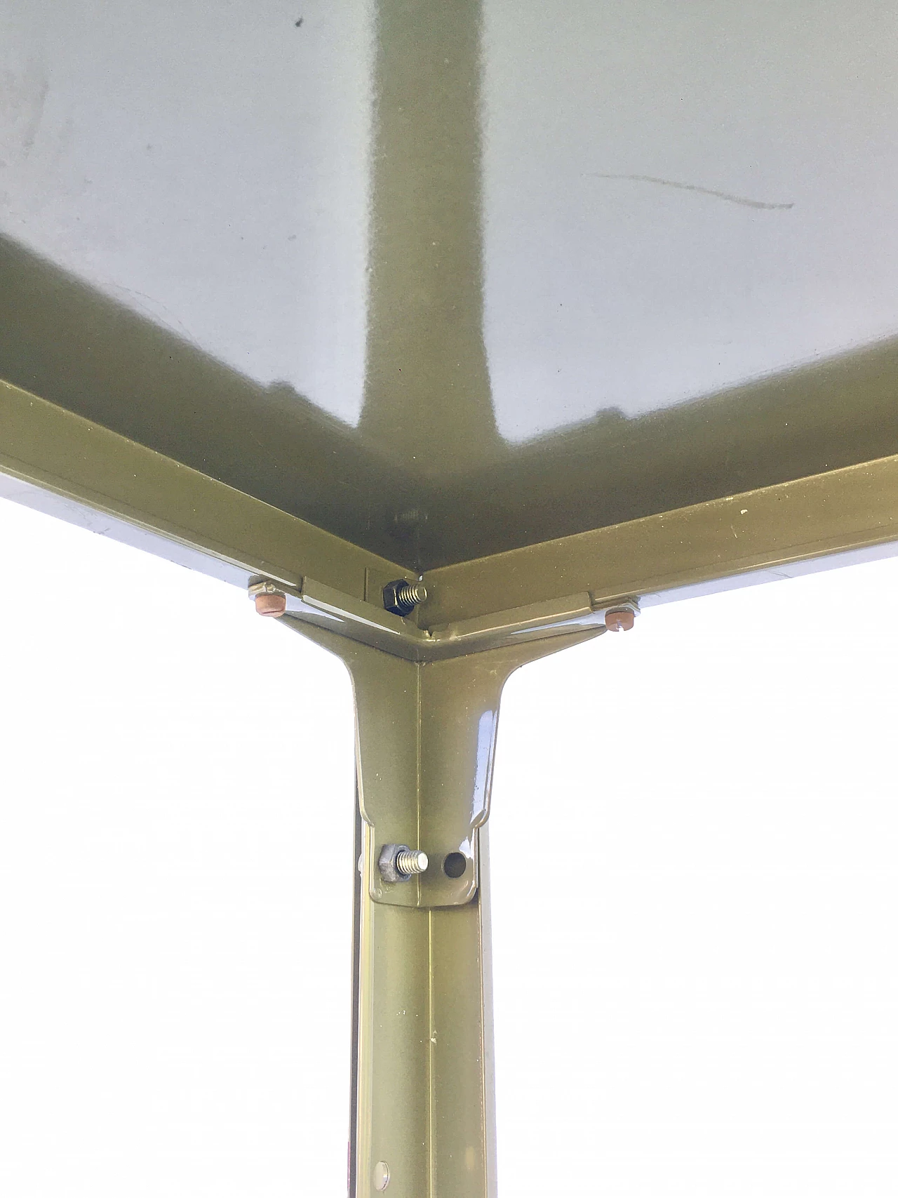 Libreria in stile industriale in acciaio verde di Secco Treviso, anni '70 7