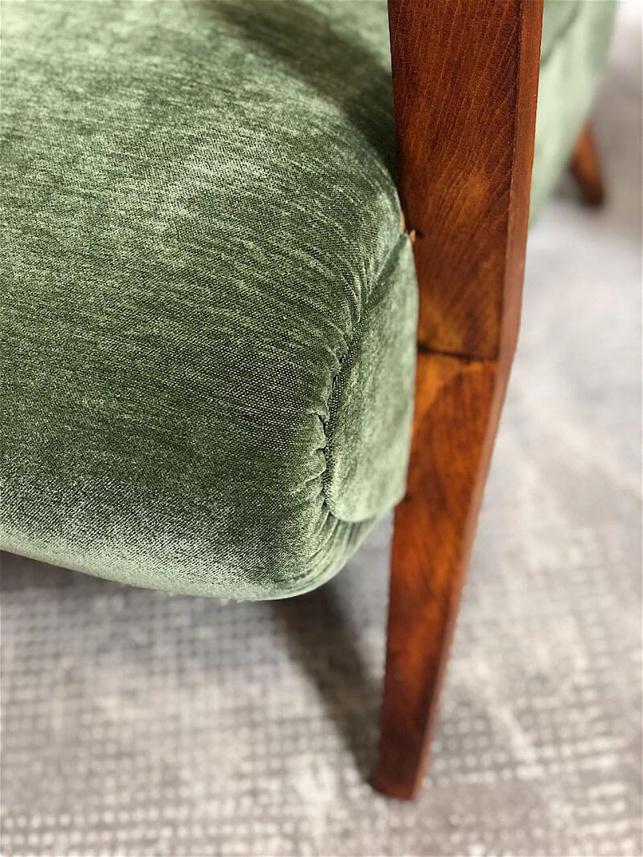 Pair of cherry-stained beech and green velvet armchairs, 1940s 4