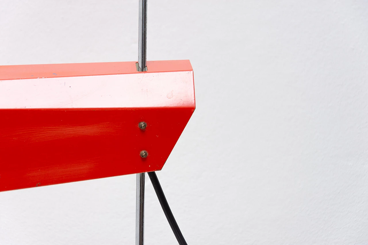 Lampada da scrivania con struttura cromata e paralume rosso di Josef Hurka per Napako, anni '60 5