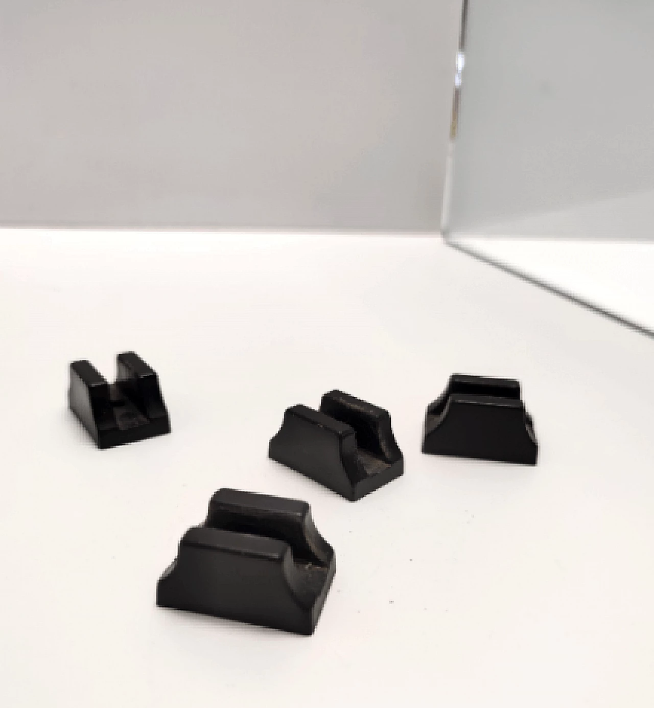 Glass coffee table attributed to Pietro Chiesa for Fontana Arte, 1980s 8