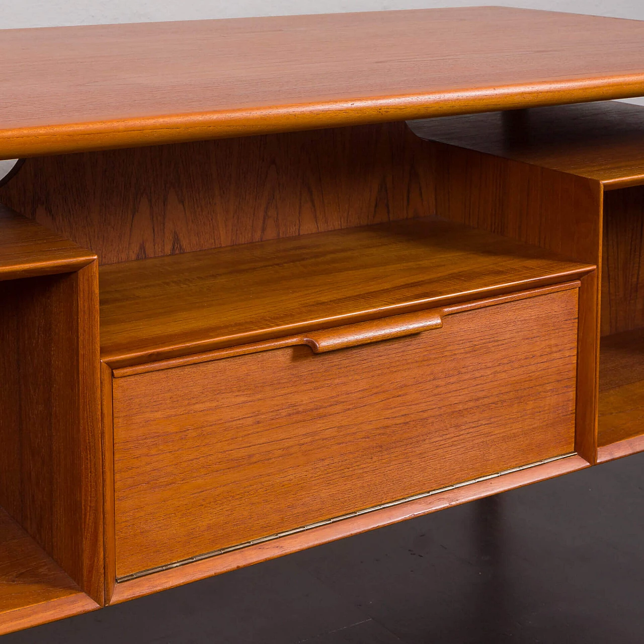 Desk 75 by Gunni Omann for Omann Jun's Møbelfabrik, 1960s 22