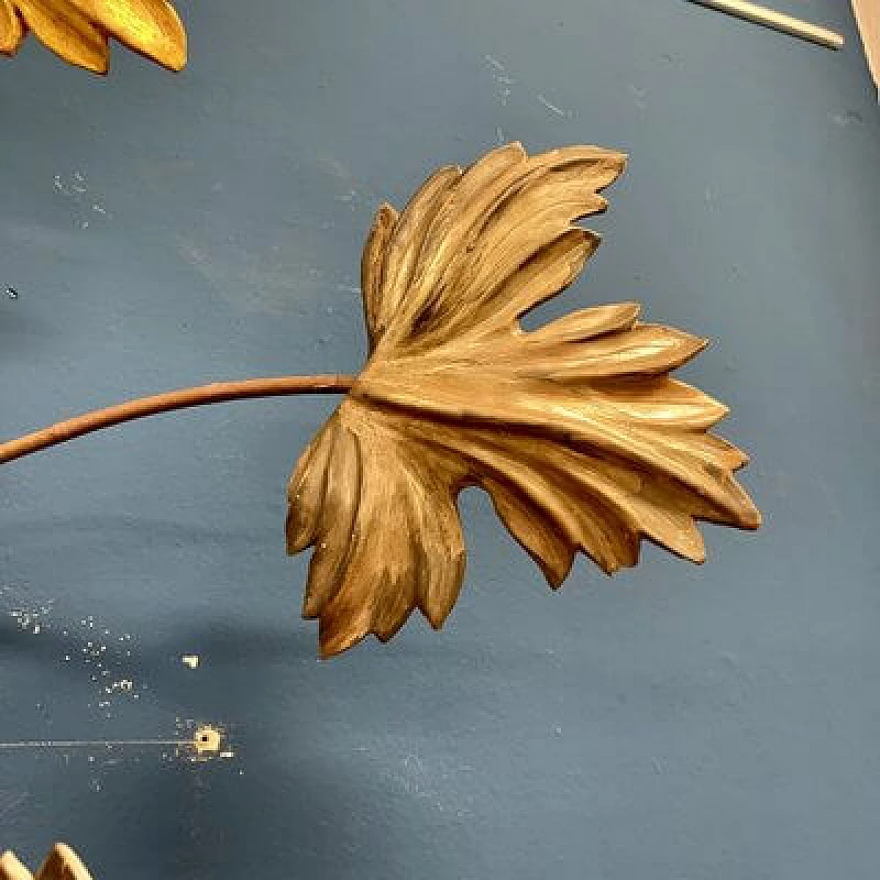 Applique in metallo e legno dorato con foglie di vite e spighe 5