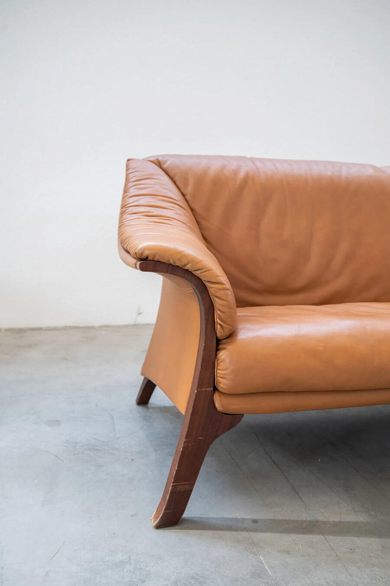 Cognac-coloured leather sofa by Poltrona Frau, 1980s 3