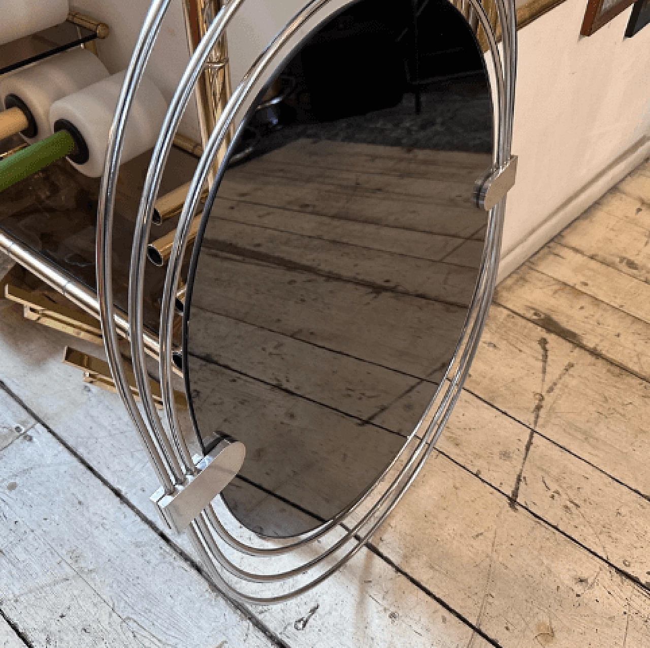 Specchio in acciaio e vetro fumé attribuito a Gaetano Sciolari, anni '70 10