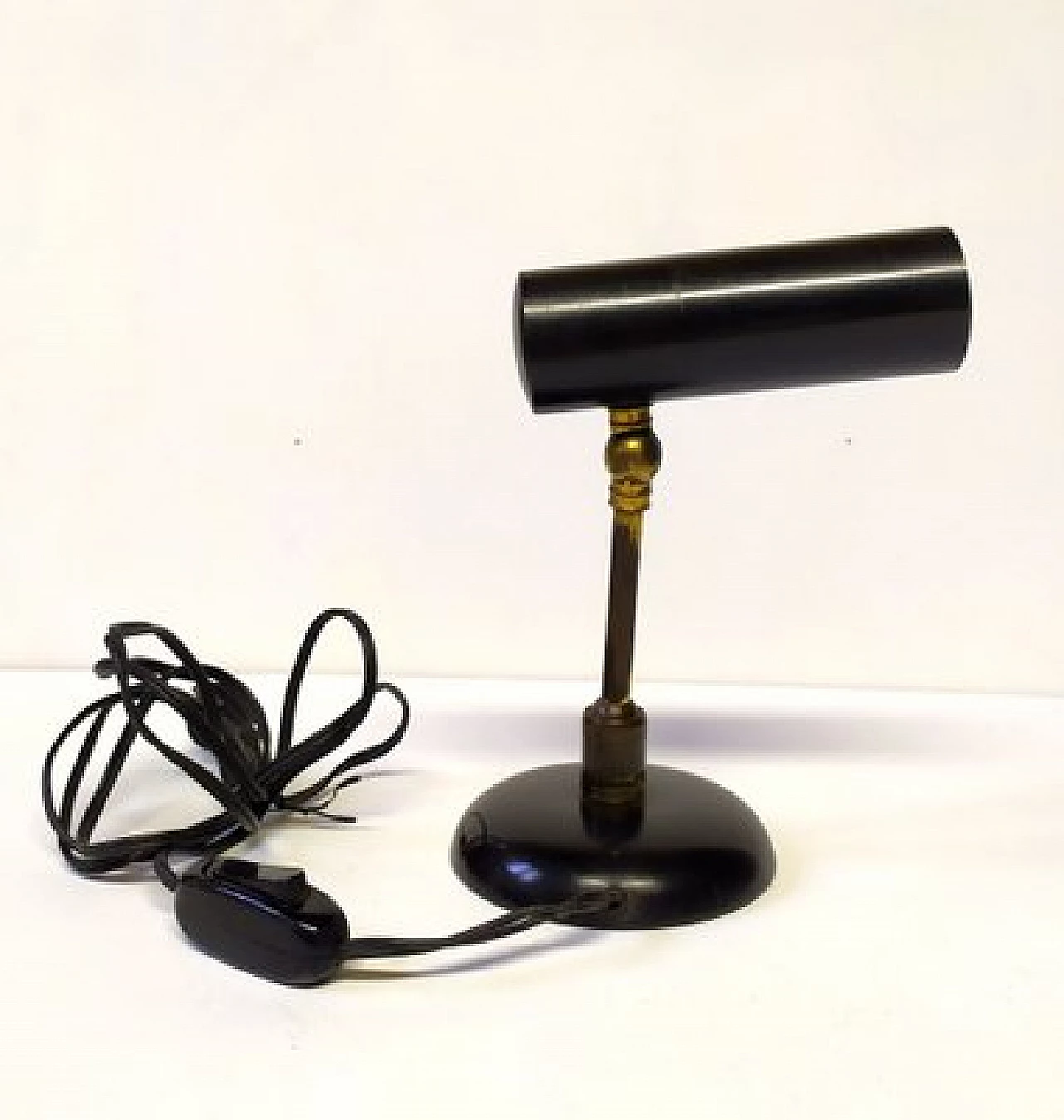 Metal table lamp by Stilnovo, 1950s 2