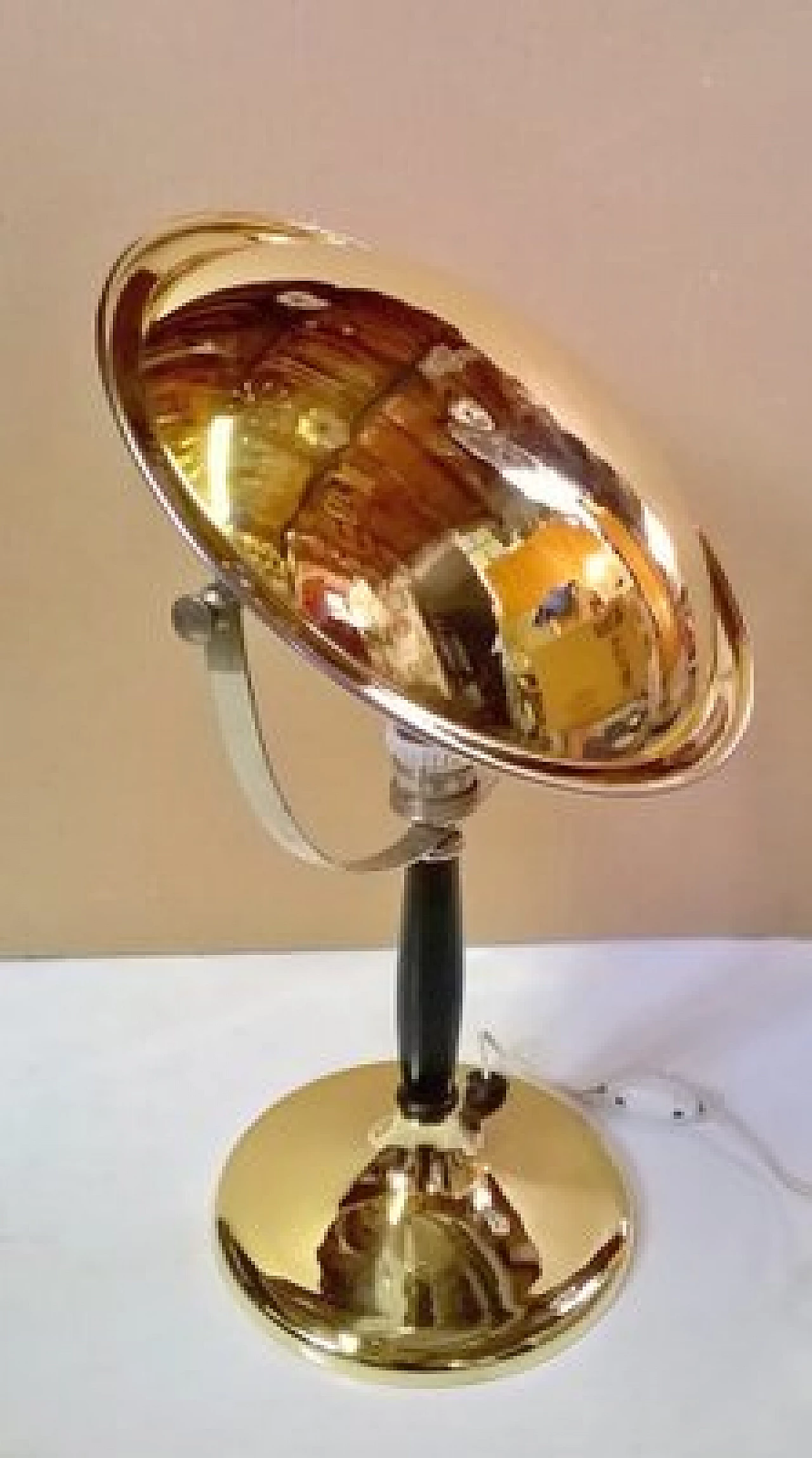 Lampada da tavolo in ottone di Gardoncini per Zerowatt, anni '40 2