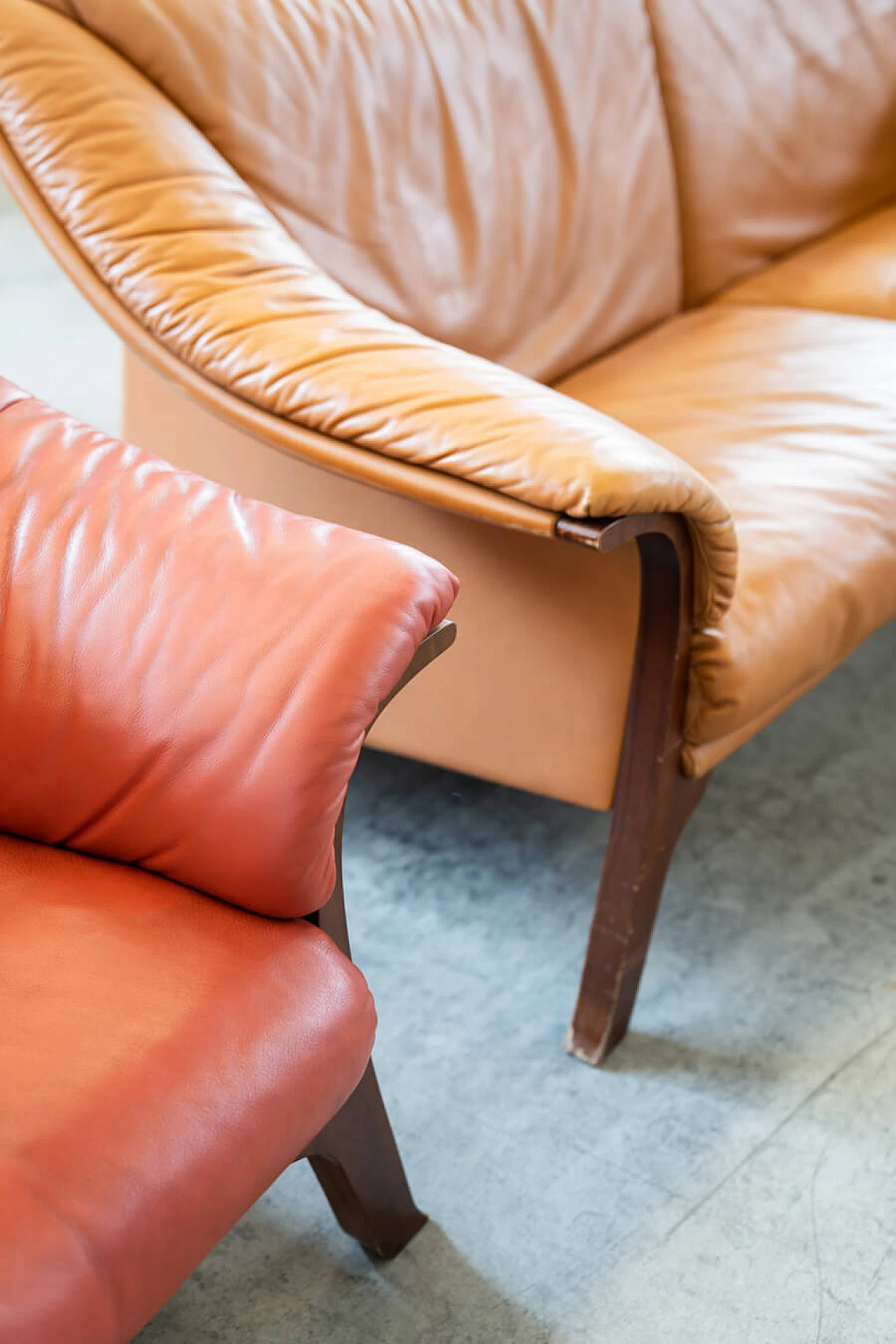 Pair of leather sofas by Poltrona Frau, 1980s 4