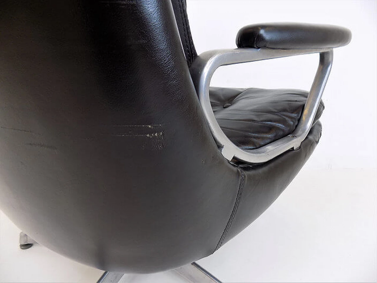 Gentilina leather and stainless steel chair by Andre Vandenbeuck for Strässle, 1960s 6