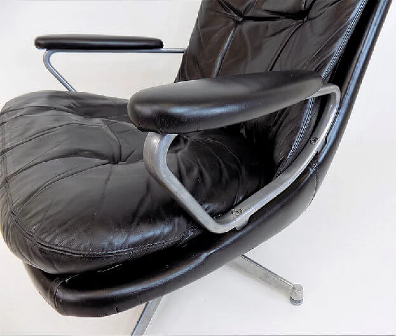 Gentilina leather and stainless steel chair by Andre Vandenbeuck for Strässle, 1960s 7