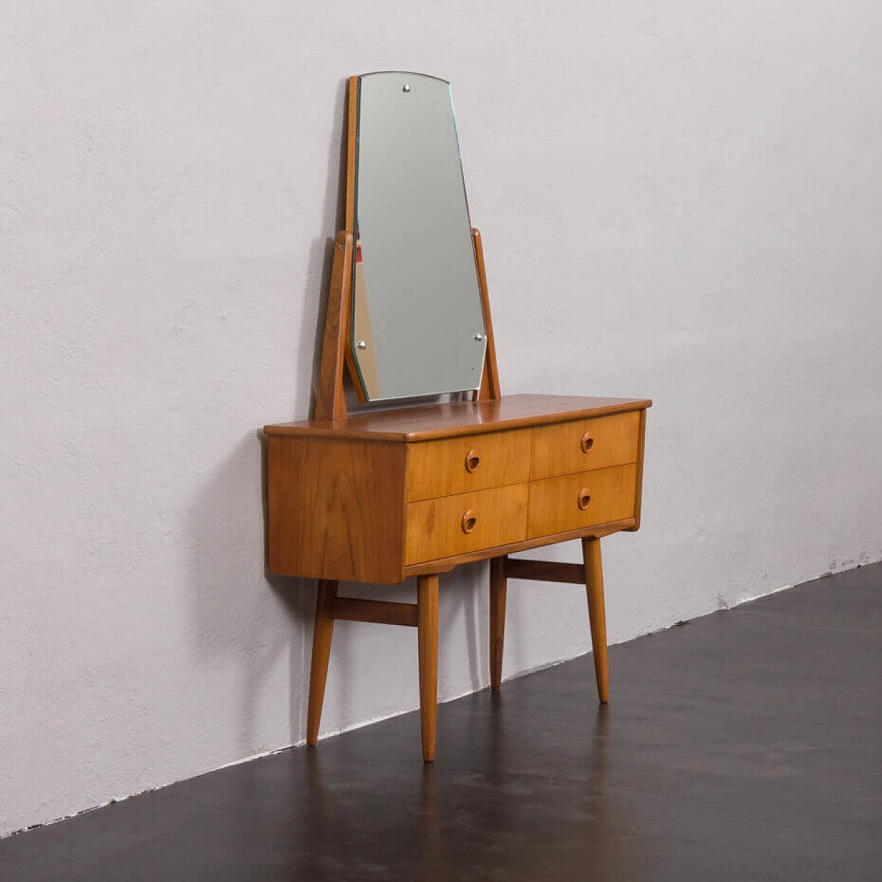 Scandinavian teak vanity table with trapezoidal mirror attributed to John Texmon, 1960s 5