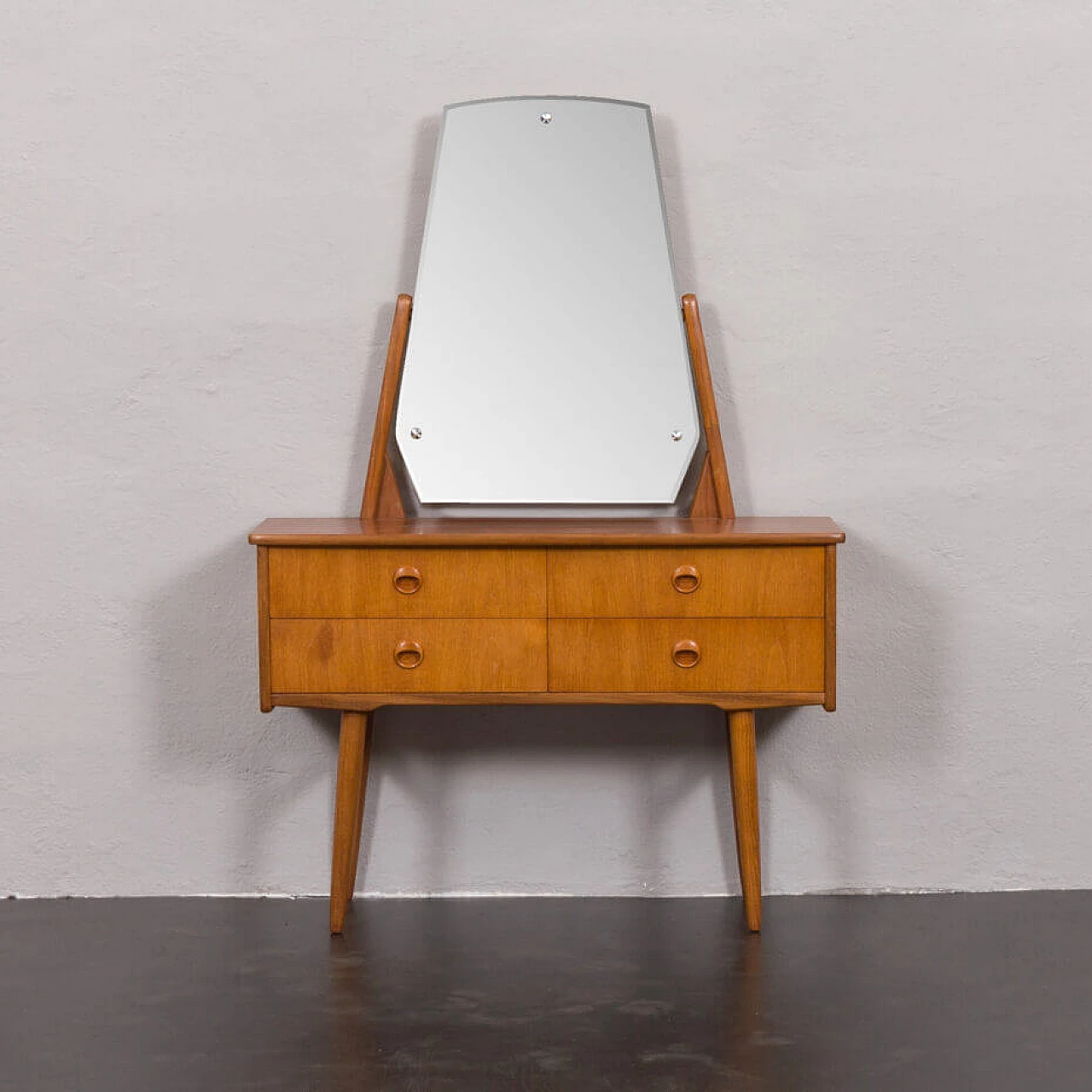 Scandinavian teak vanity table with trapezoidal mirror attributed to John Texmon, 1960s 6