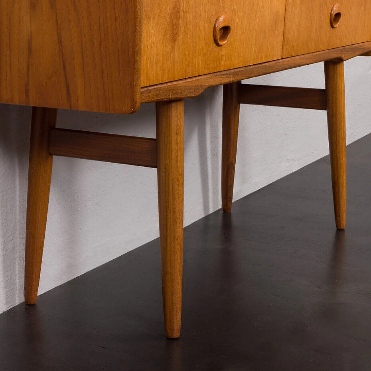 Scandinavian teak vanity table with trapezoidal mirror attributed to John Texmon, 1960s 9