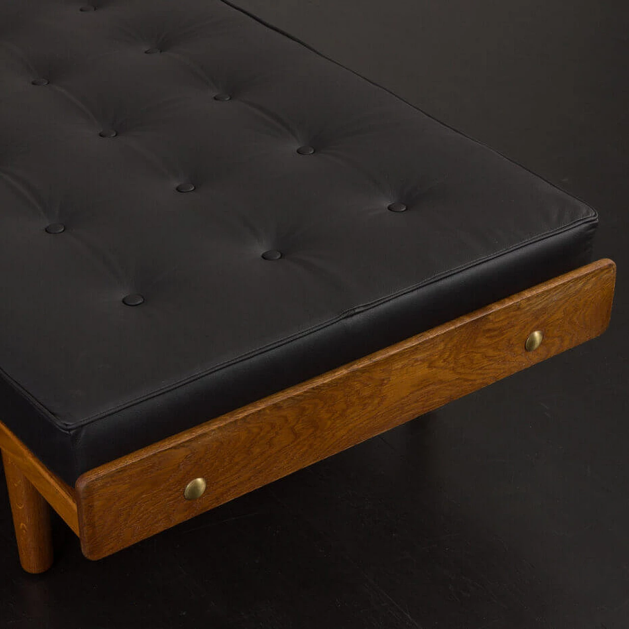 Daybed G19 in oak and black leather by Ejvind A. Johansson for FDB Furniture, 1960s 8